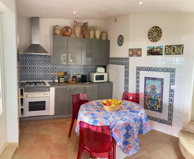 Others 3, En-suite Triple Room-Giardino A Mare, Ragusa