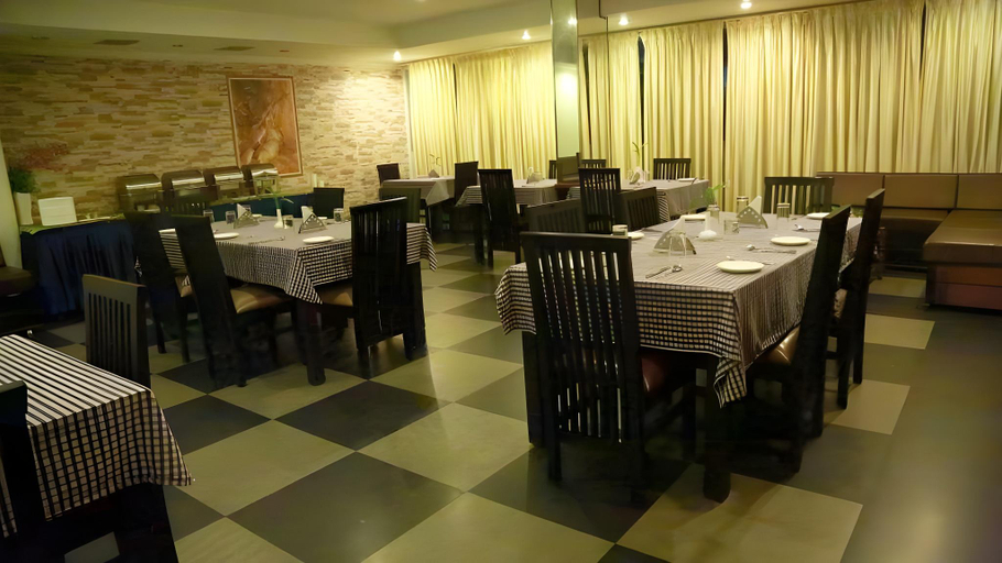Food & Drinks 5, Aquaria The Boutique Resort, Ernakulam