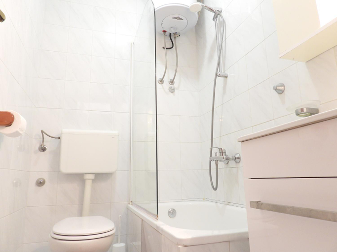 Bathroom, Apartments Pino Rabac, Labin