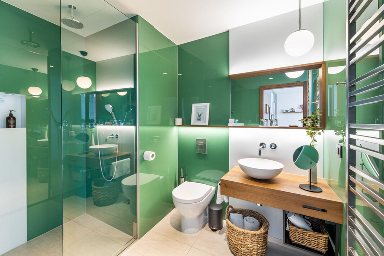 Bathroom 4, Hostel Mingle, Praha 1
