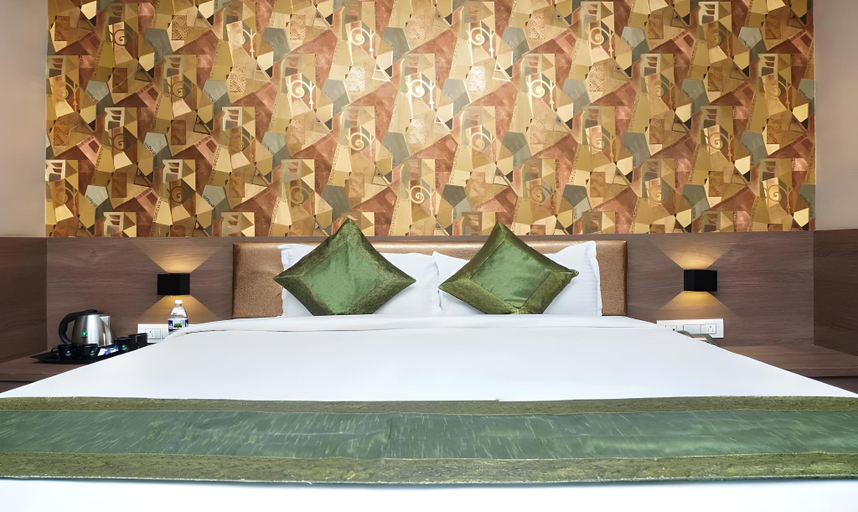 Bedroom 2, Shri Vitthal Mangalam - Hotel in Satara, Satara