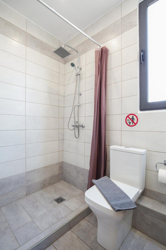 Bathroom 3, Navitas House, Attica
