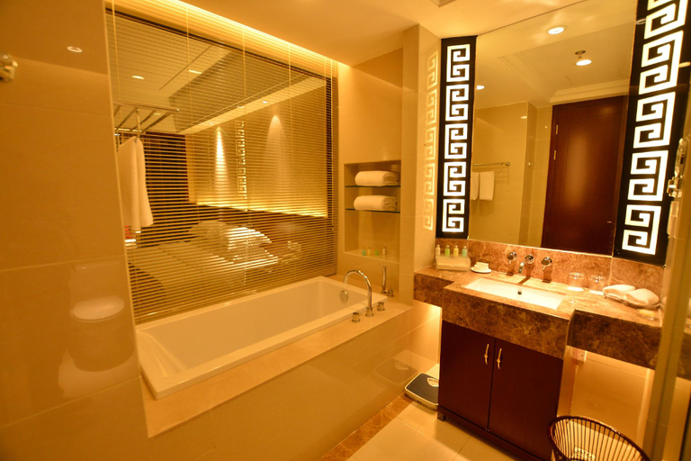 Bathroom 3, Huatinghu Shijiyuan International Hotel, Anqing
