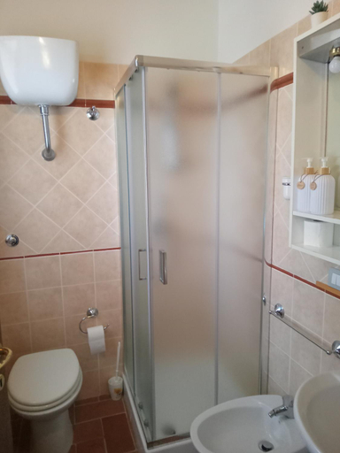 Bathroom 3, I TRE POETI, Grosseto