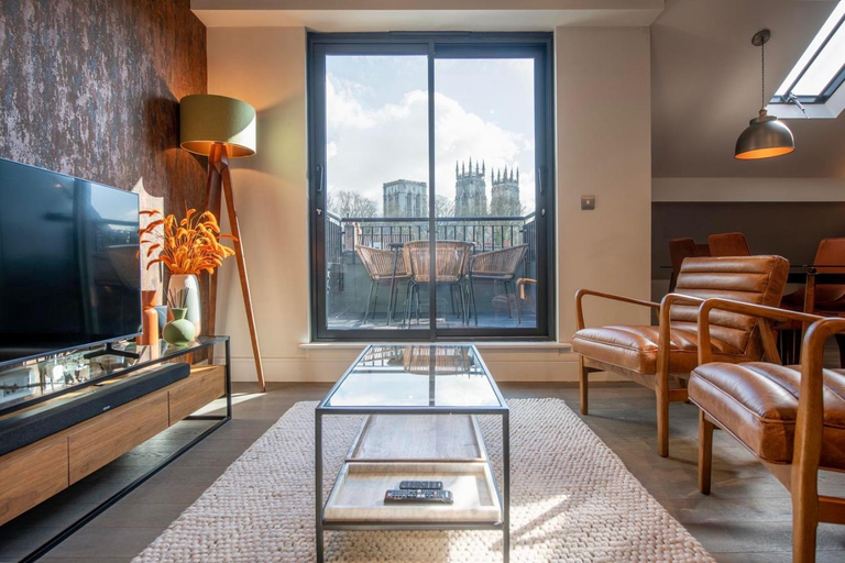 Others 3, The Quadrant - The Garret, York