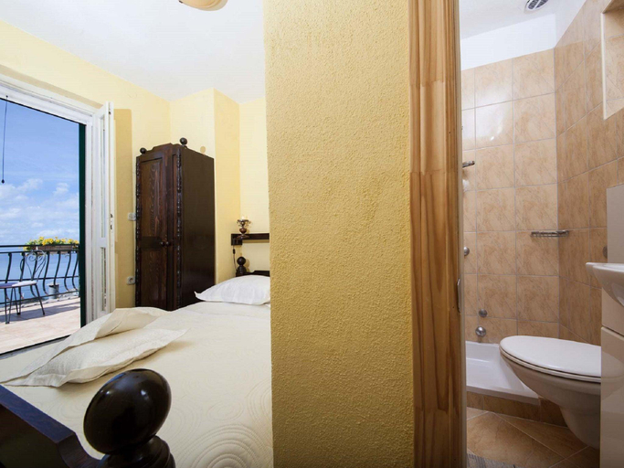 Others 5, Stone House in Podgora with Sea Views, Podgora