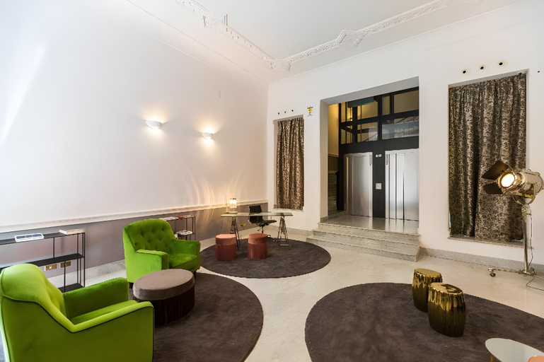 Public Area 3, Suite della Pigna, Rome