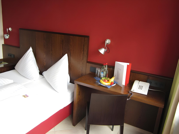 Bedroom 3, Westend Hotel (non-smoking), München