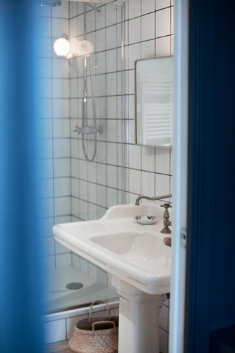 Bathroom 3, La Maison Plume, Seine-Maritime