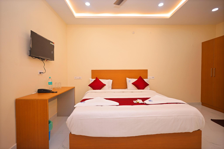 Bedroom, Jay and Jas Hotel, Chittoor