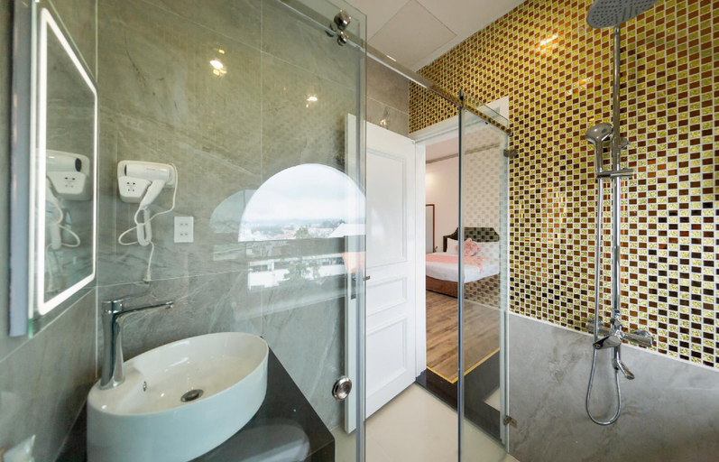 Bathroom 2, Be U Hotel City View, Đà Lạt