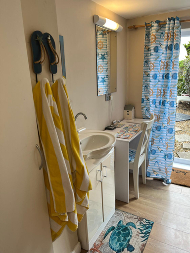 Others 2, Cove Cott Guest Accommodation, Hampshire