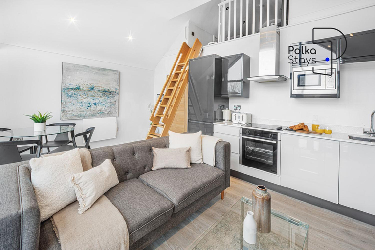 Others 3, The Stables, Chester - Luxury Apartments by PolkaStays, Cheshire West and Chester