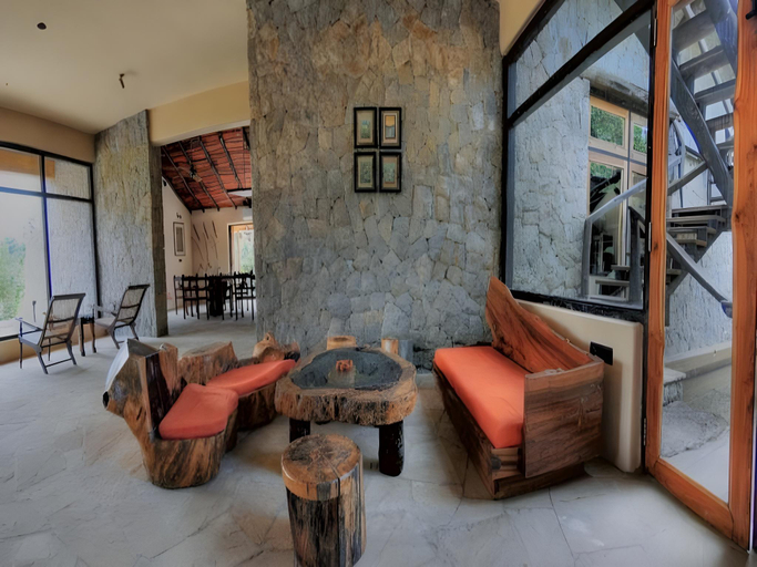 Public Area 3, Pugdundee Safaris - Kanha Earth Lodge, Balaghat