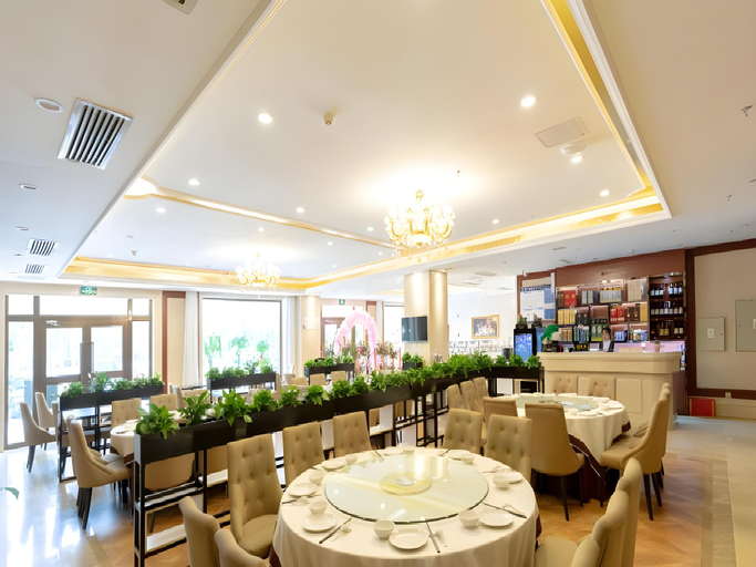 Food & Drinks 4, Vienna Hotel Qinghai Golmud Huanghe Middle Road, Haixi Mongol and Tibetan