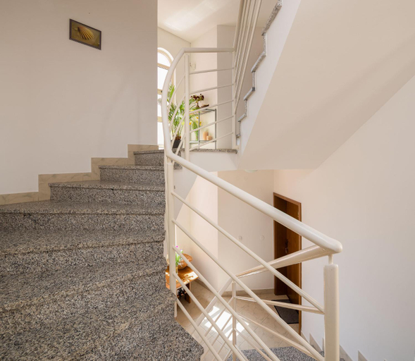 Others 4, Apartments PERIC, Omiš