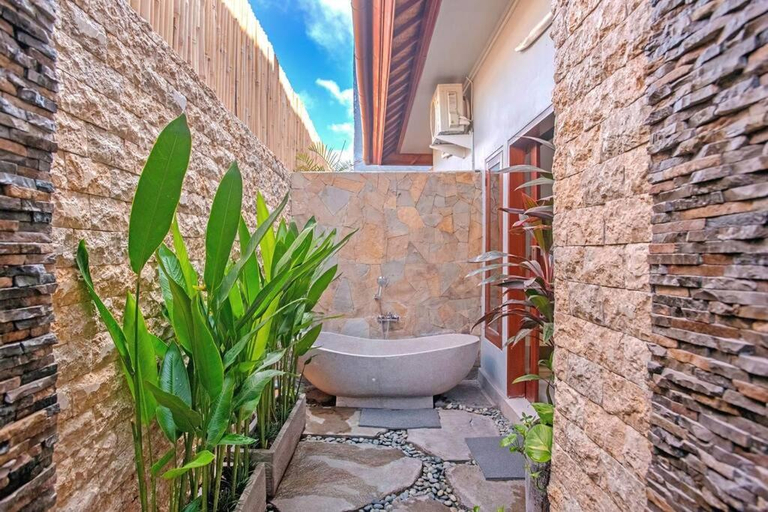 Bathroom 2, SEMINYAK BEACH 4/5 bedroom BEST LOCATION - AWESOME, Badung