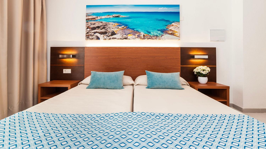 Bedroom 3, Globales Bouganvilla, Baleares