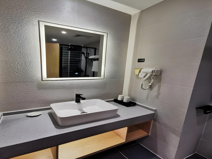 Bathroom 3, GreenTree Inn Express Fuzhou Le'an County Government Sijiu Square, Fuzhou
