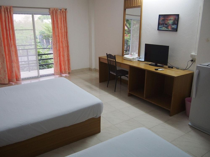 Bedroom, Baansakulpetch, Sung Noen