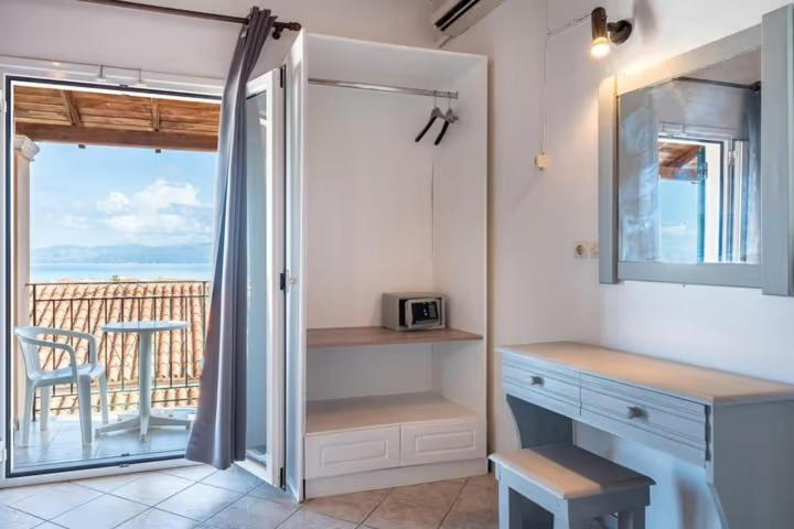 Bathroom 3, Kavos Panorama Complex, Ionian Islands