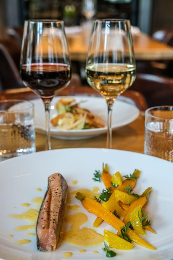Food & Drinks 5, Hotel-Restaurant Valrose, Pays-d'Enhaut