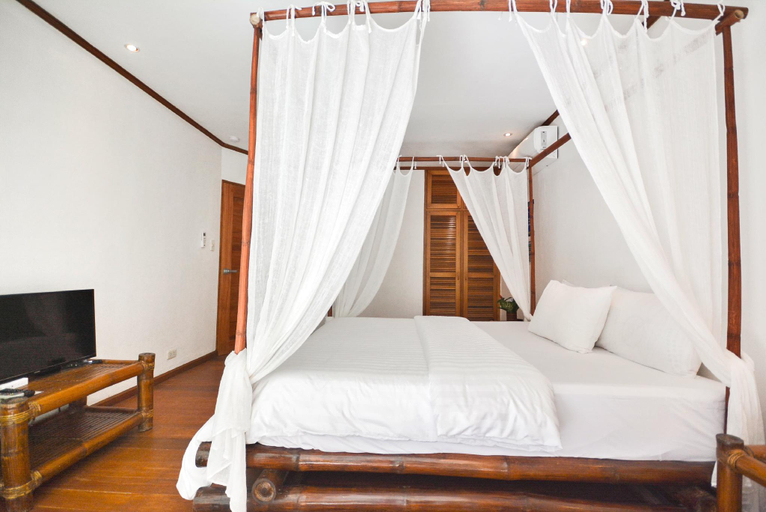 Bedroom 3, Robinson beach house, Malay
