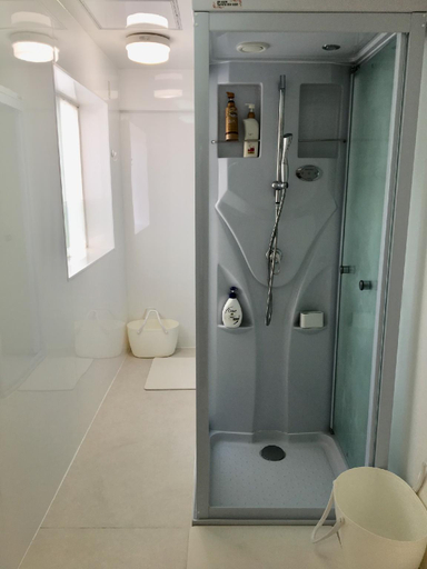 Bathroom, Minshuku Fugarassa, Ishigaki