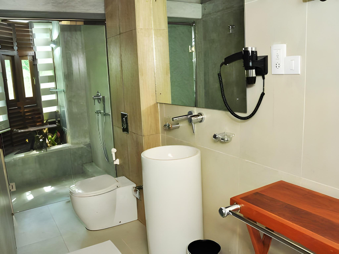Bathroom 5, Grand Udawalawe Safari Resort, Embilipitiya
