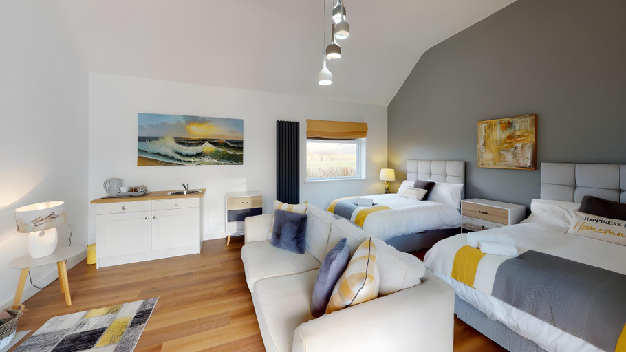 Bedroom 3, The Willows B&B and Orchard Self Catering Studios, Causeway Coast and Glens