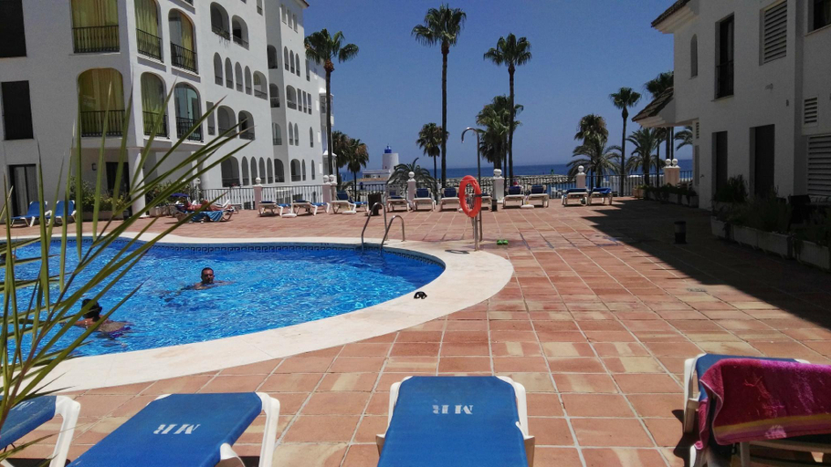 Others 5, Apartment on the beach, Puerto de La Duquesa, Málaga