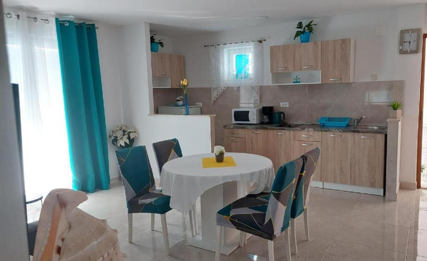 Others 4, Apartments Mestral, Baška Voda