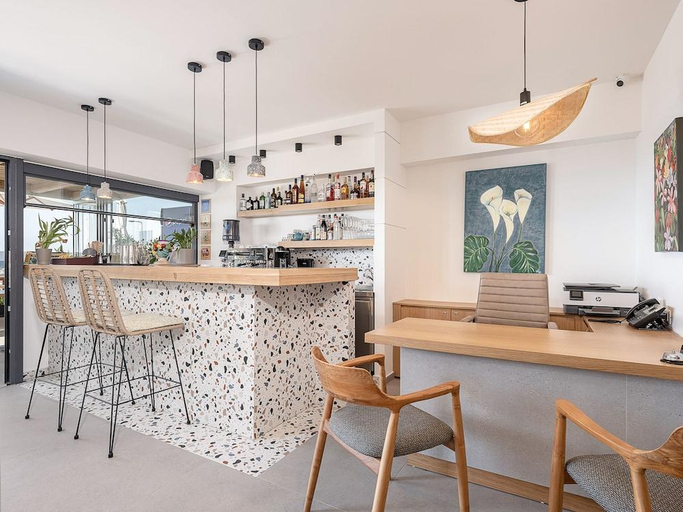 Food & Drinks 2, Calla Luxury Seafront Suites, Crete