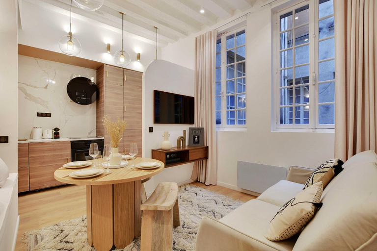 Others 4, Charming apartment - 1BR/4P - AC - Marais, Paris