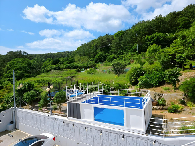 Sport & Beauty 2, Theview Poolvilla Pension, Geoje