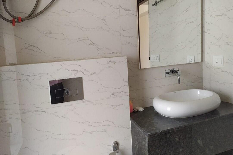 Bathroom, Interglobe Oasis, Gurgaon