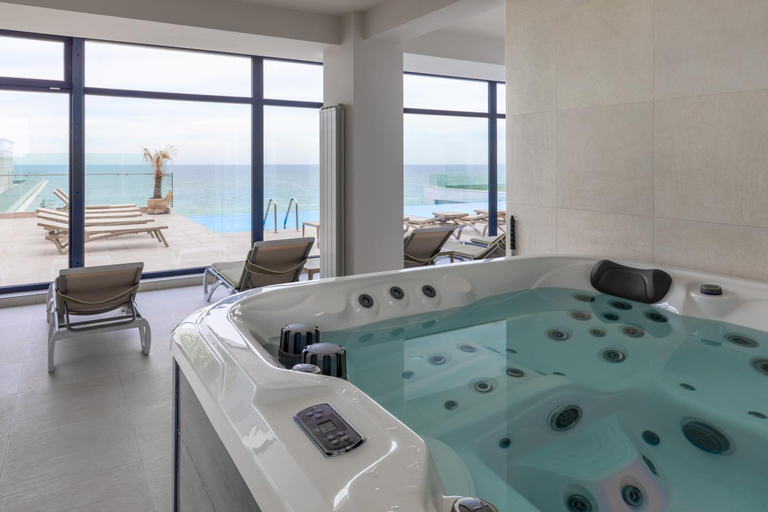 Bathroom 2, Riviera in Infinity Pool & Spa Resort, Navodari