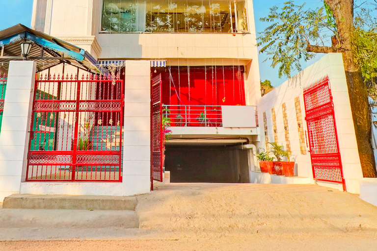 5, Townhouse Oak Patel Nagar Dehradun Railway Junction, Dehradun