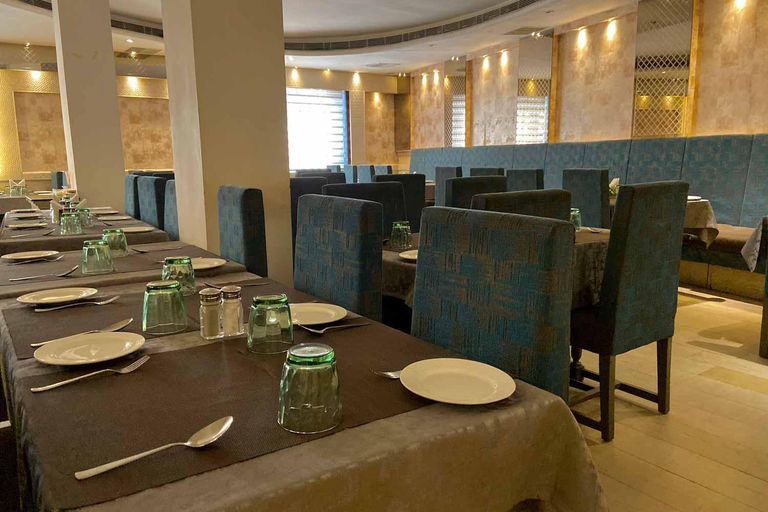 Food & Drinks 4, Status Business Hotel, Kanpur Nagar
