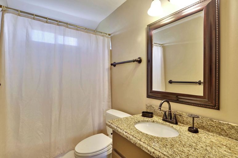 Bathroom, A Sunny Sandbar by Ryson Vacation Rentals, Galveston