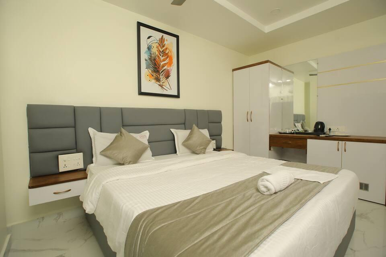 Bedroom 2, RADHA RANI RESIDENCY, Khammam