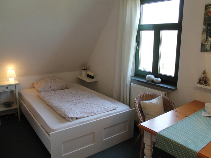 Bedroom, Studio in Dargun mit Pool am Kummerower See, Mecklenburgische Seenplatte