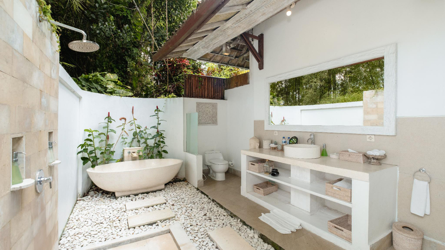 Bathroom 5, Villa Shamballa Moon by Villa Finder, Gianyar