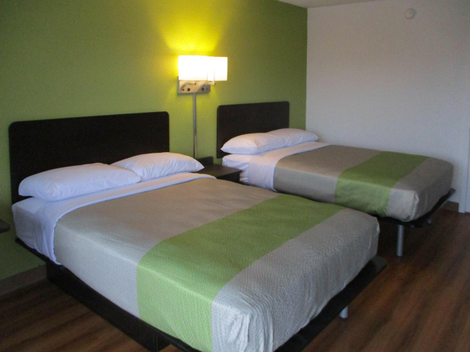 Bedroom 3, Motel 6 Chilhowie, VA - I-81, Smyth