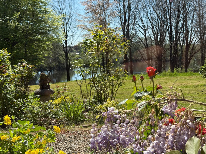 Others 3, Shannon River House & Gardens