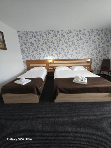 Bedroom 3, Poiana Bucovat, Partestii De Jos