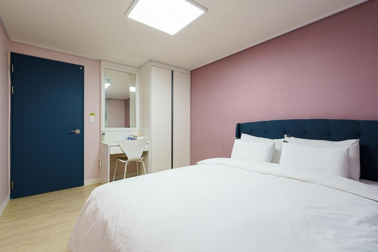 Bedroom 2, Little Prince Hotel , Gunsan