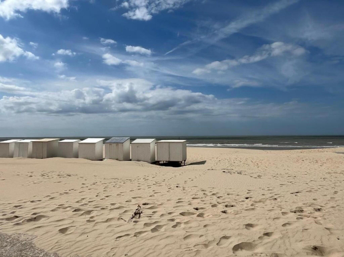 Others 5, Apartment in Nieuwpoort with Stunning Sea View, West-Vlaanderen