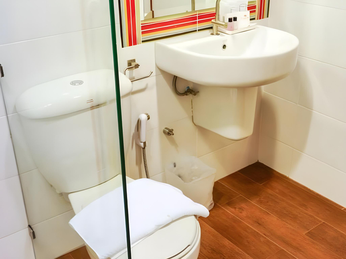 Bathroom 3, Baan Issara, Muang Nakhon Ratchasima