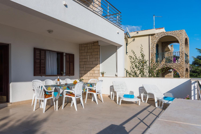 Food & Drinks 2, Apartments Kobaslic, Rogoznica